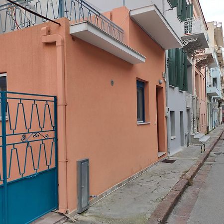 Appartamento Modern House In Mytilene Center Esterno foto