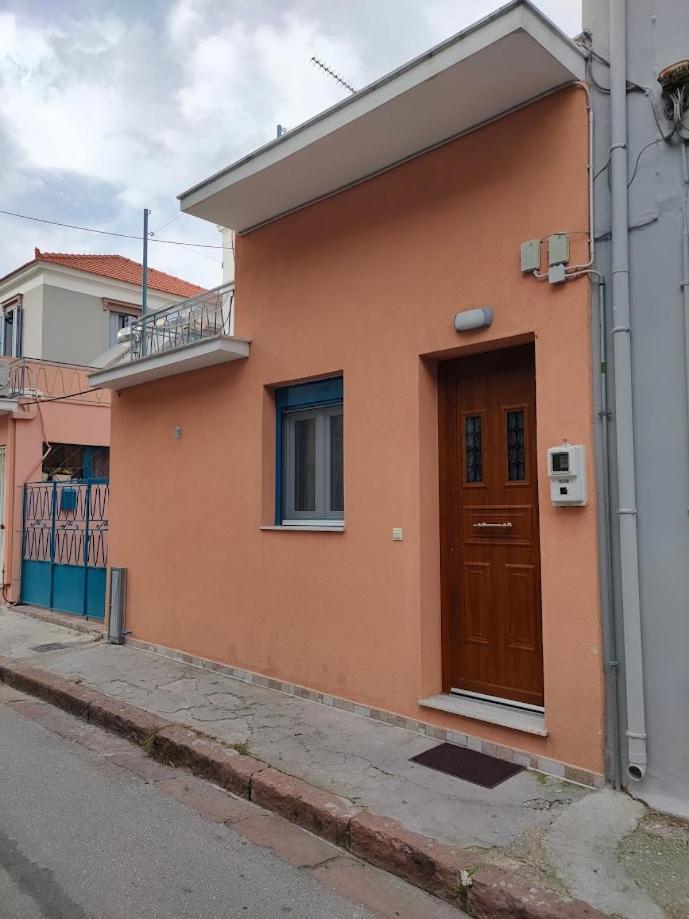 Appartamento Modern House In Mytilene Center Esterno foto